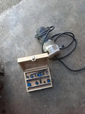 Trimmer Makute
