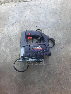 Jig Saw Makute