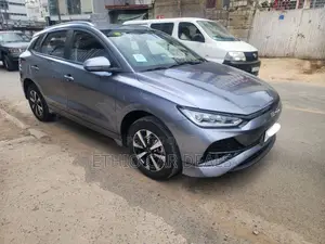 BYD E2 43 kWh 94 hp FWD 2025 Gray