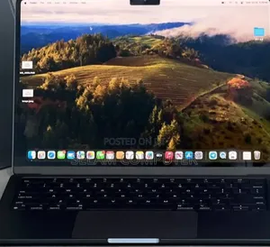 New Laptop Apple MacBook Air 2022 M2 8GB Apple M2 SSD 256GB