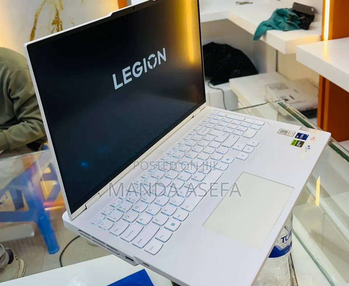 New Laptop Lenovo 16GB Intel Core i9 SSD 1T