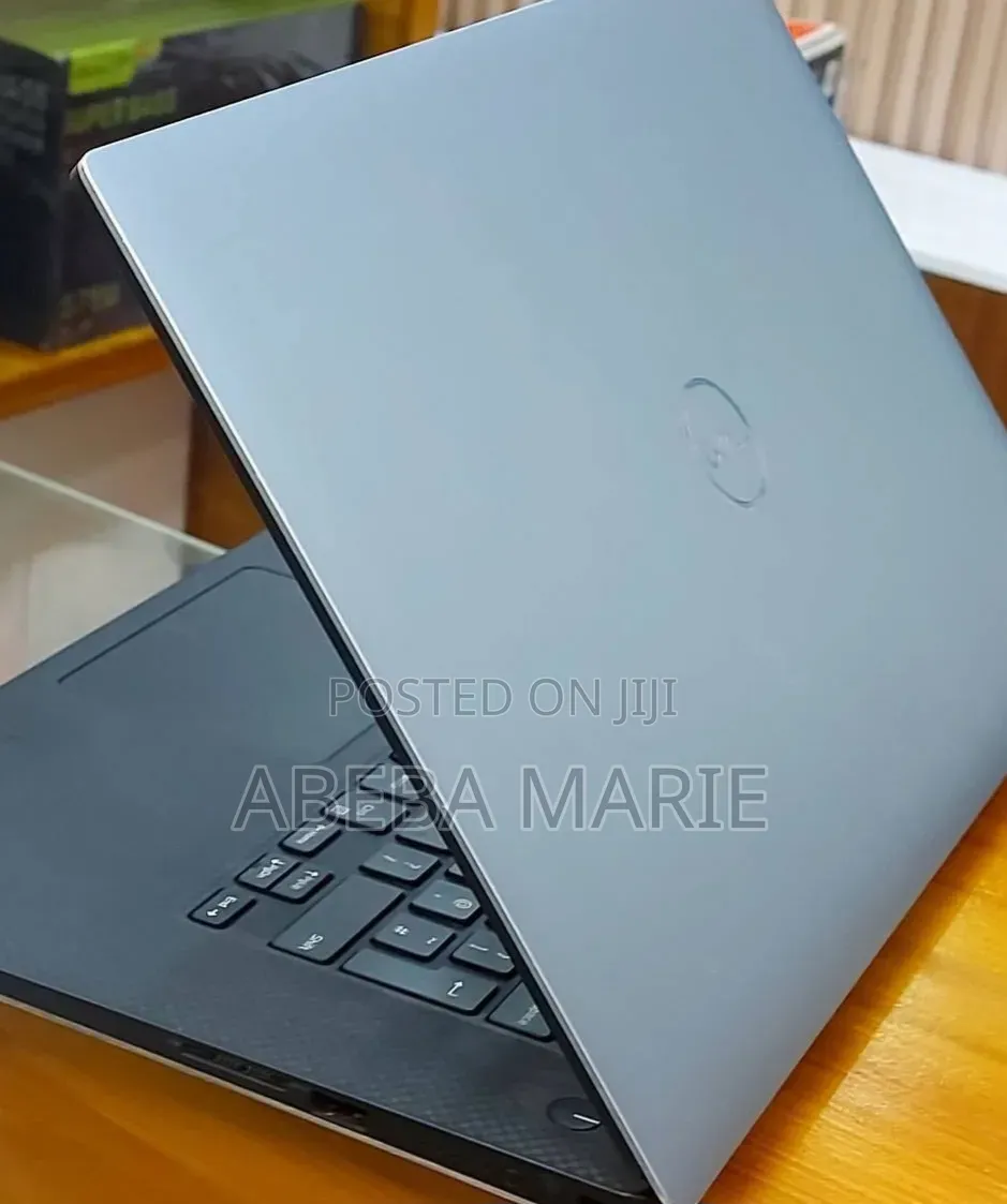 New Laptop Dell Precision 5540 16GB Intel Core i7 SSD 512GB