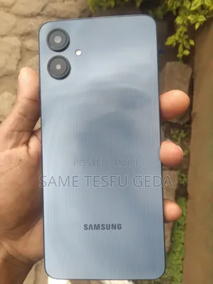 Samsung Galaxy A06 128 GB Gray