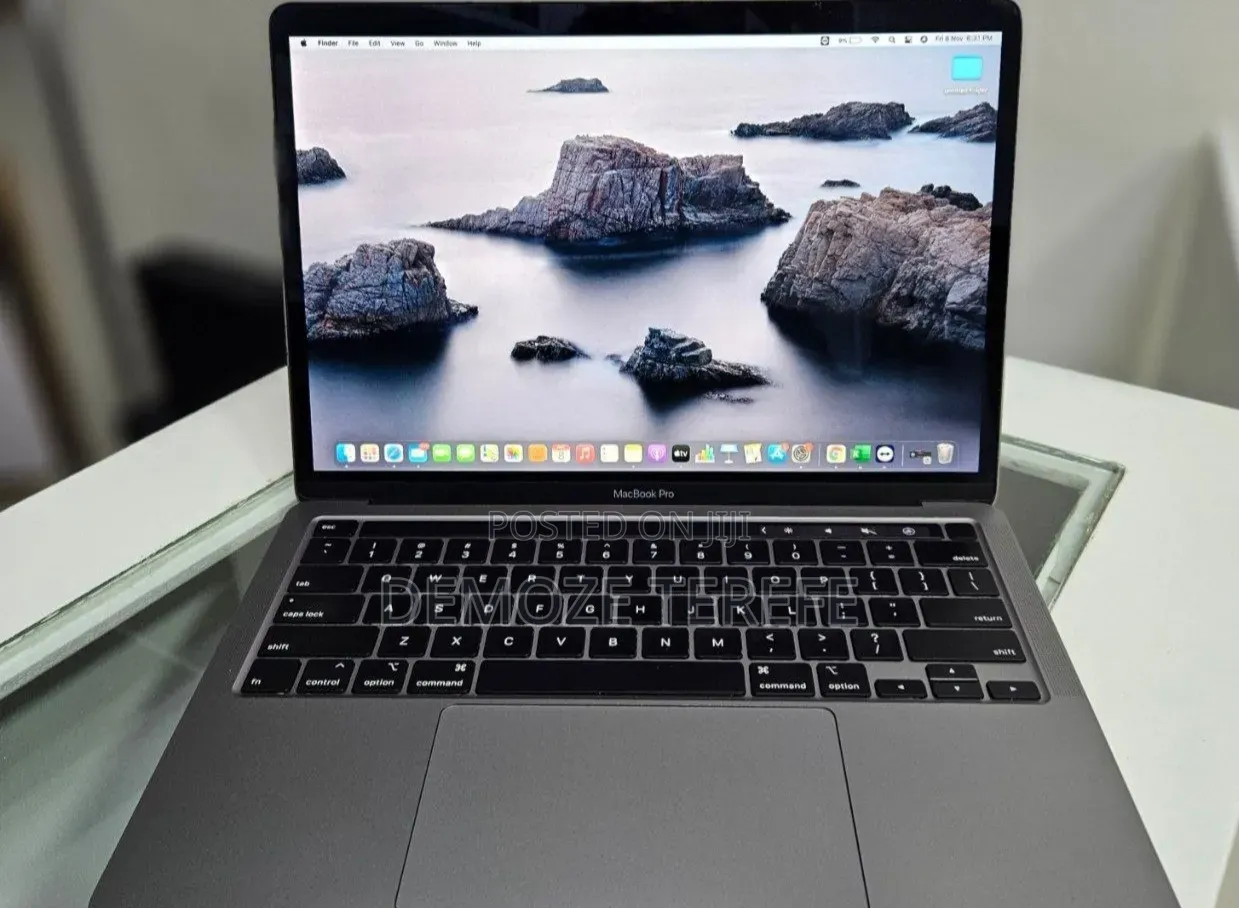 New Laptop Apple MacBook Pro 2019 8GB Intel Core i5 SSD 128GB