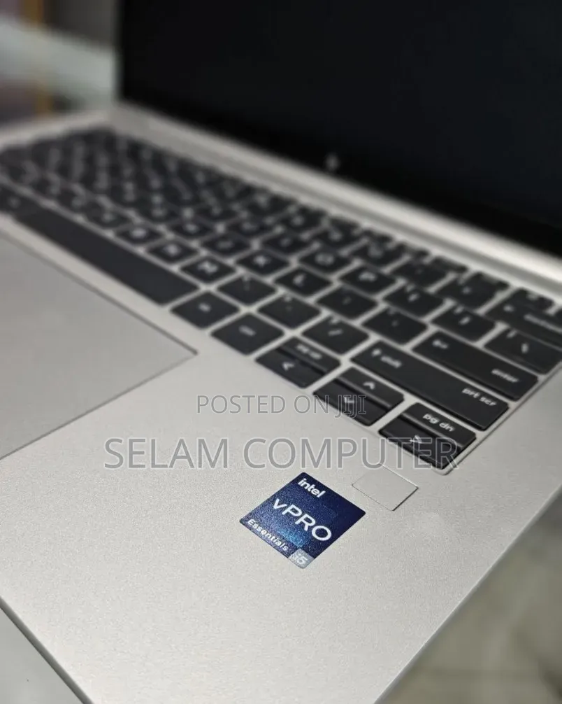 New Laptop HP EliteBook 845 G10 16GB Intel Core i5 SSD 512GB