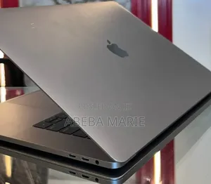 New Laptop Apple MacBook Pro 2018 16GB Intel Core i7 SSD 512GB