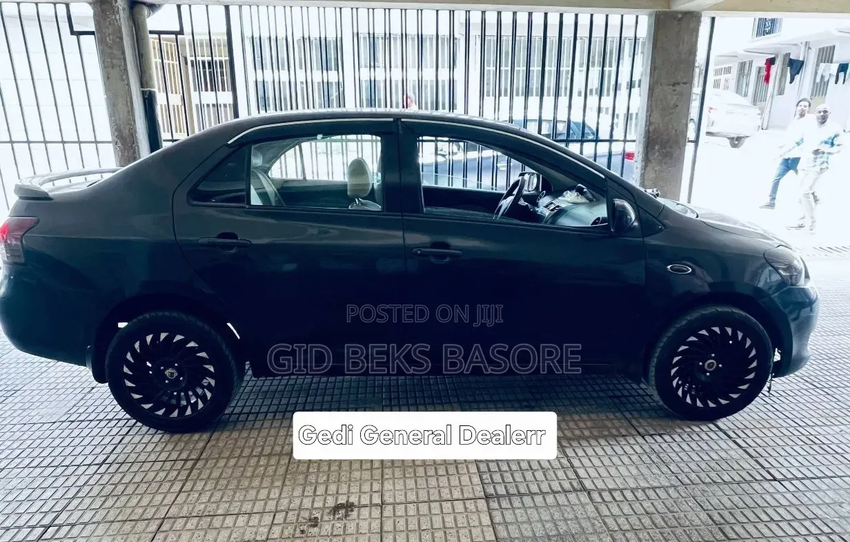 Toyota Yaris 2008 Matt Black