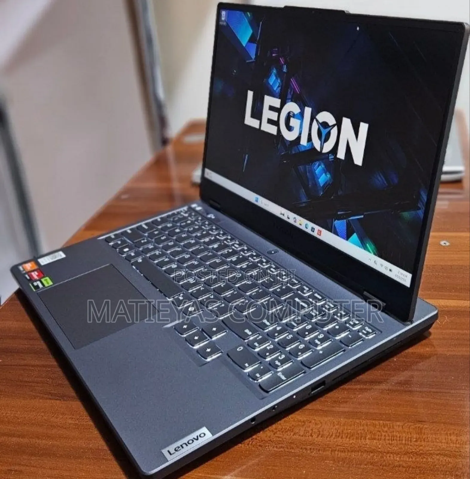New Laptop Lenovo Legion 5 16GB AMD Ryzen 7 SSD 512GB
