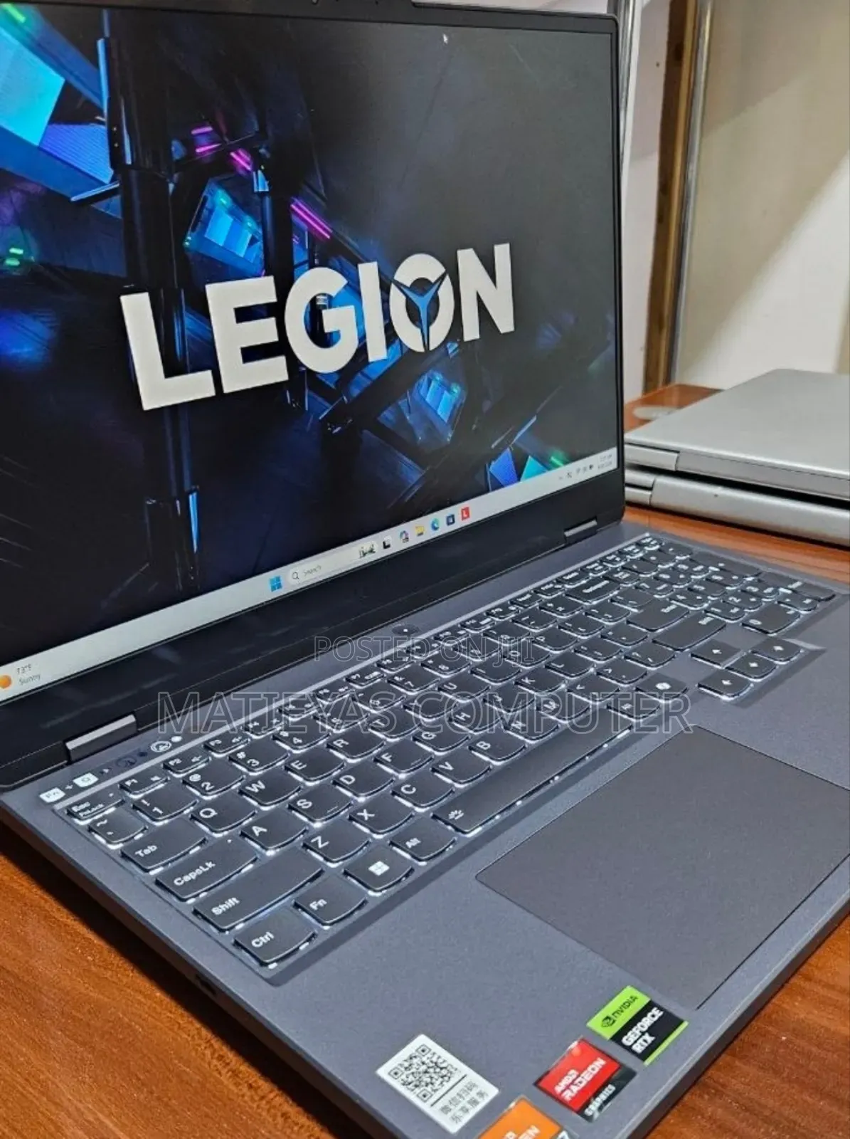 New Laptop Lenovo Legion 5 16GB AMD Ryzen 7 SSD 512GB