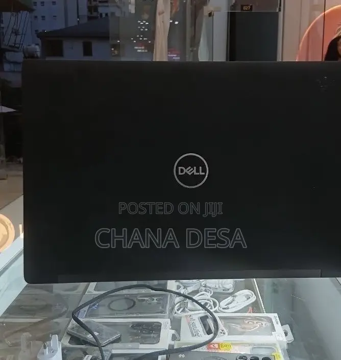 New Laptop Dell 8GB Intel Core i5 SSD 256GB