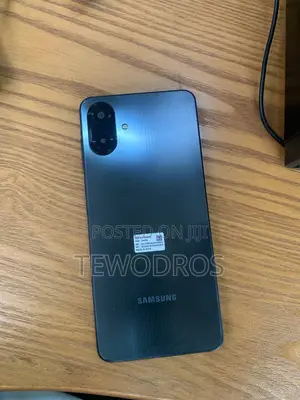 Samsung Galaxy M06 5G 64 GB Bronze