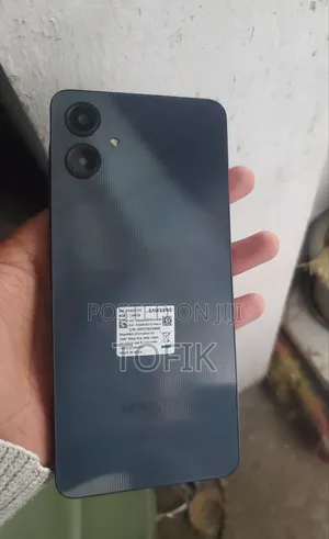 New Samsung Galaxy A06 64 GB Silver