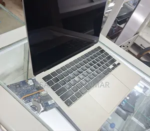 New Laptop Apple MacBook Air 16GB Apple M2 SSD 256GB