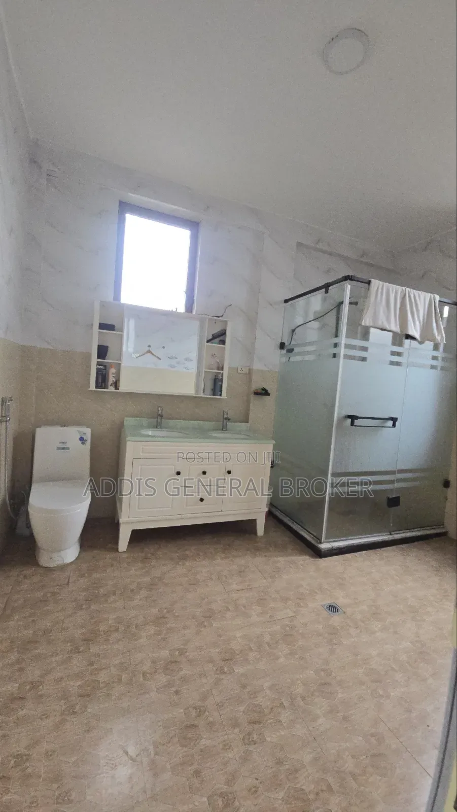 7bdrm House in Sumit72, Bole for sale