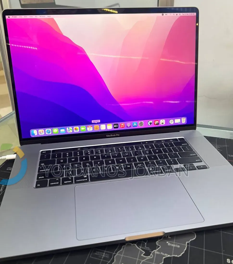 New Laptop Apple MacBook Pro 2019 32GB Intel Core i9 SSD 512GB