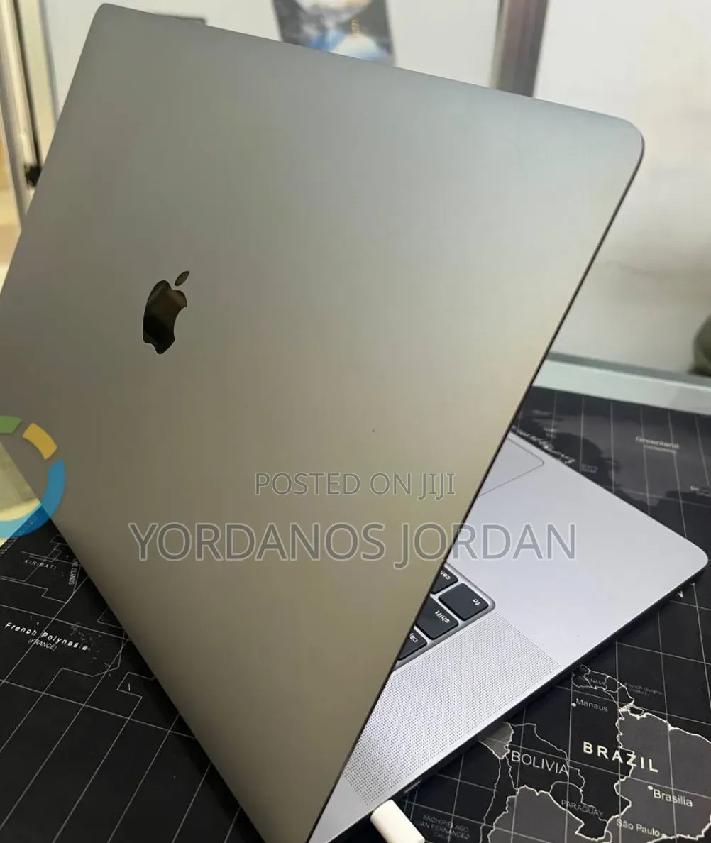 New Laptop Apple MacBook Pro 2019 32GB Intel Core i9 SSD 512GB