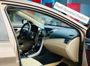 Hyundai Elantra 2015 Brown