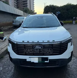 Ford Econoline 2025 White