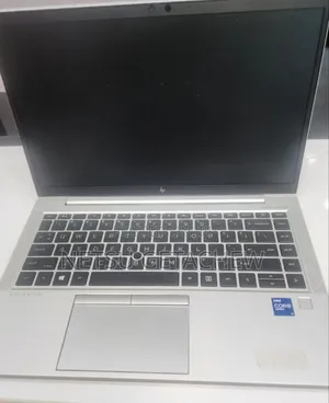 New Laptop HP EliteBook 840 G8 16GB Intel Core i7 SSD 512GB