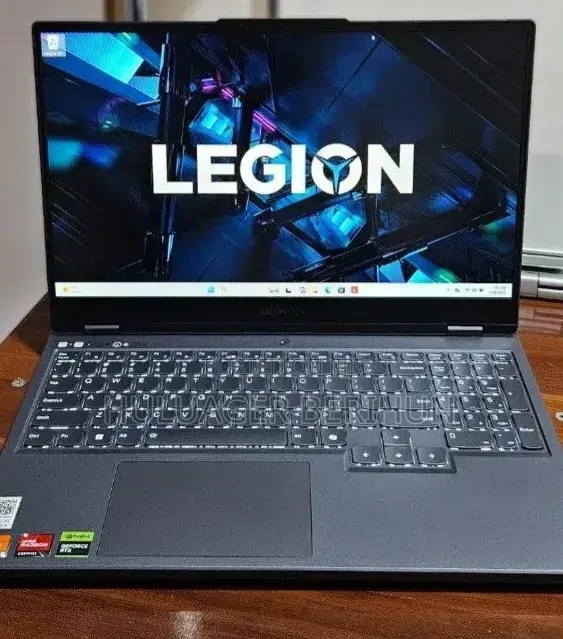 New Laptop Lenovo Legion 5 16GB AMD Ryzen 7 SSD 512GB