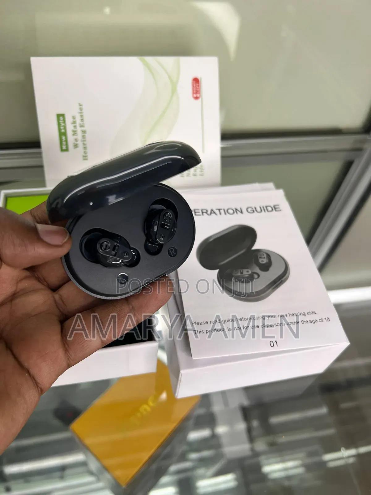 እራሱላይ ፓወር ባንክ ያለው የጆሮ Hearing Aid
