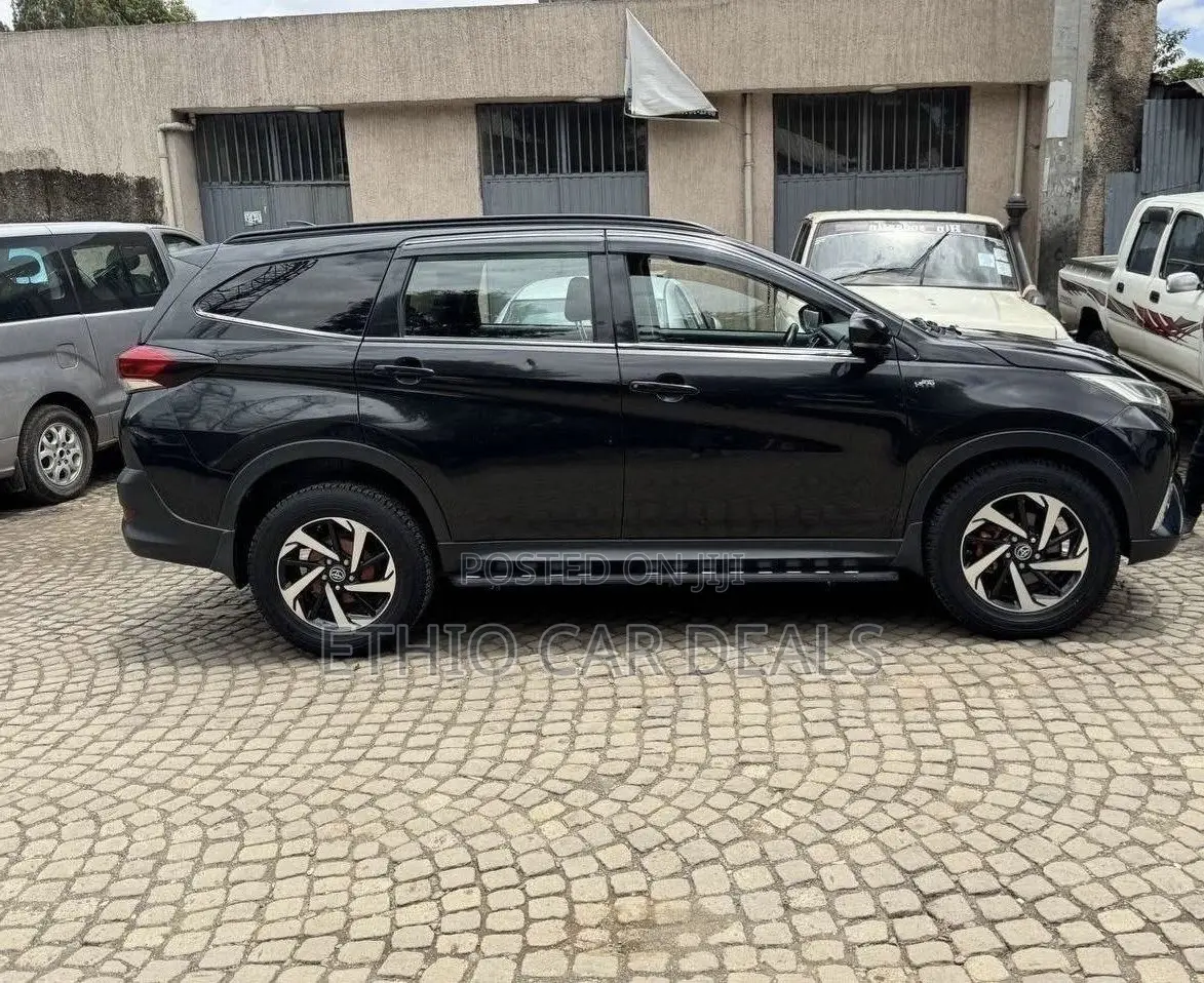 Toyota Rush 2019 Black