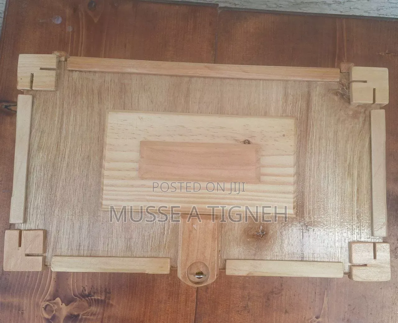 Wood Box for Puuting Luxury Materials