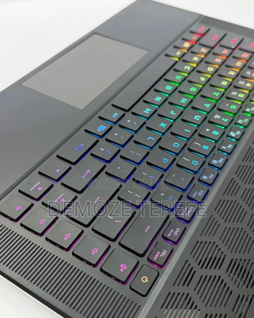 New Laptop Alienware X16 r1 32GB Intel Core i9 SSD 1T