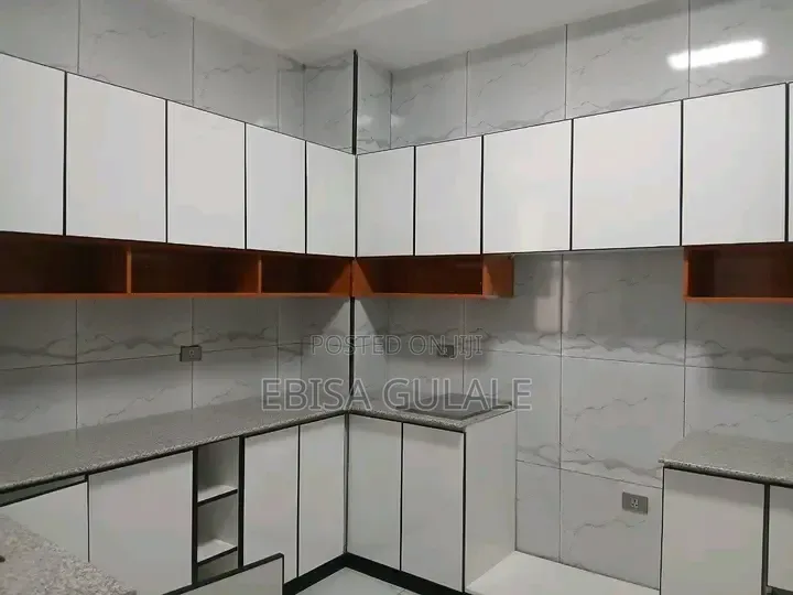 Furnished 5bdrm Farm House in Yeka for sale