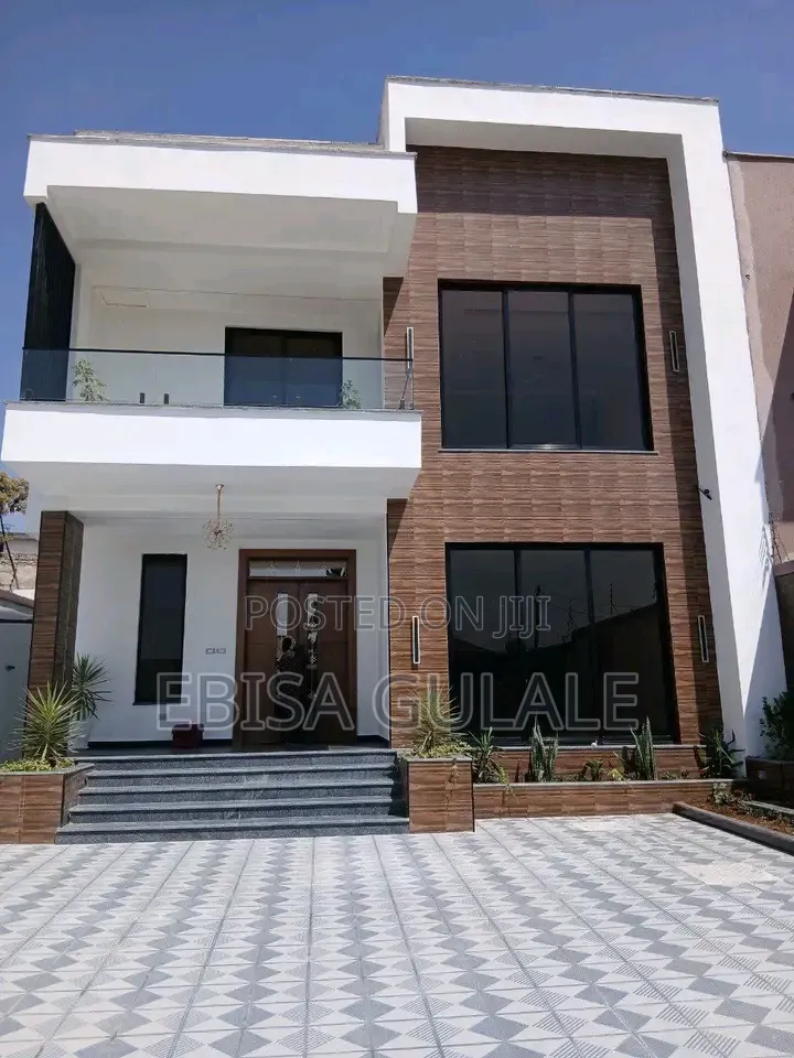 Furnished 5bdrm Farm House in Yeka for sale