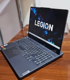 New Laptop Lenovo Legion 7 16GB AMD Ryzen 7 SSD 512GB