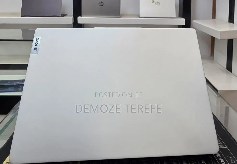 New Laptop Lenovo Ideapad 3 16GB Intel Core i5 SSD 512GB
