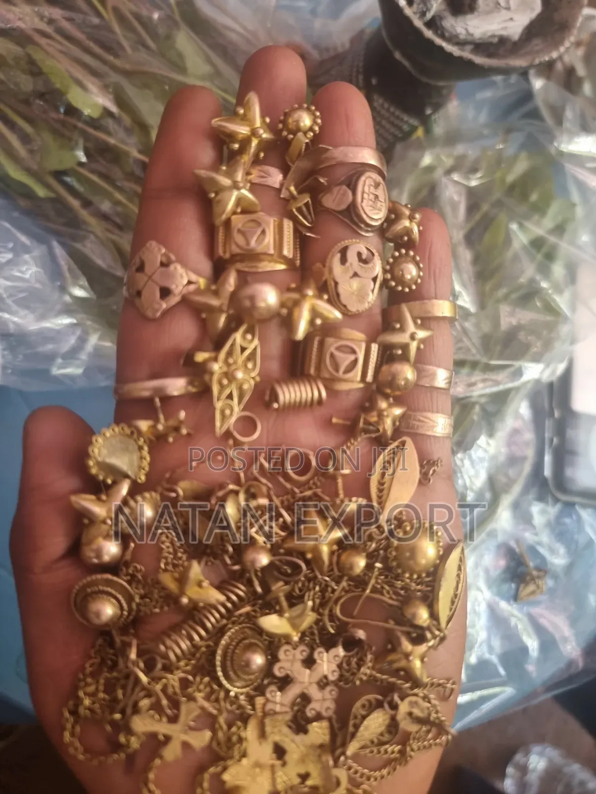 የቆዩ እና ያገለገሉ የድሮ ንፁህ ወርቆች 14 ካራንት