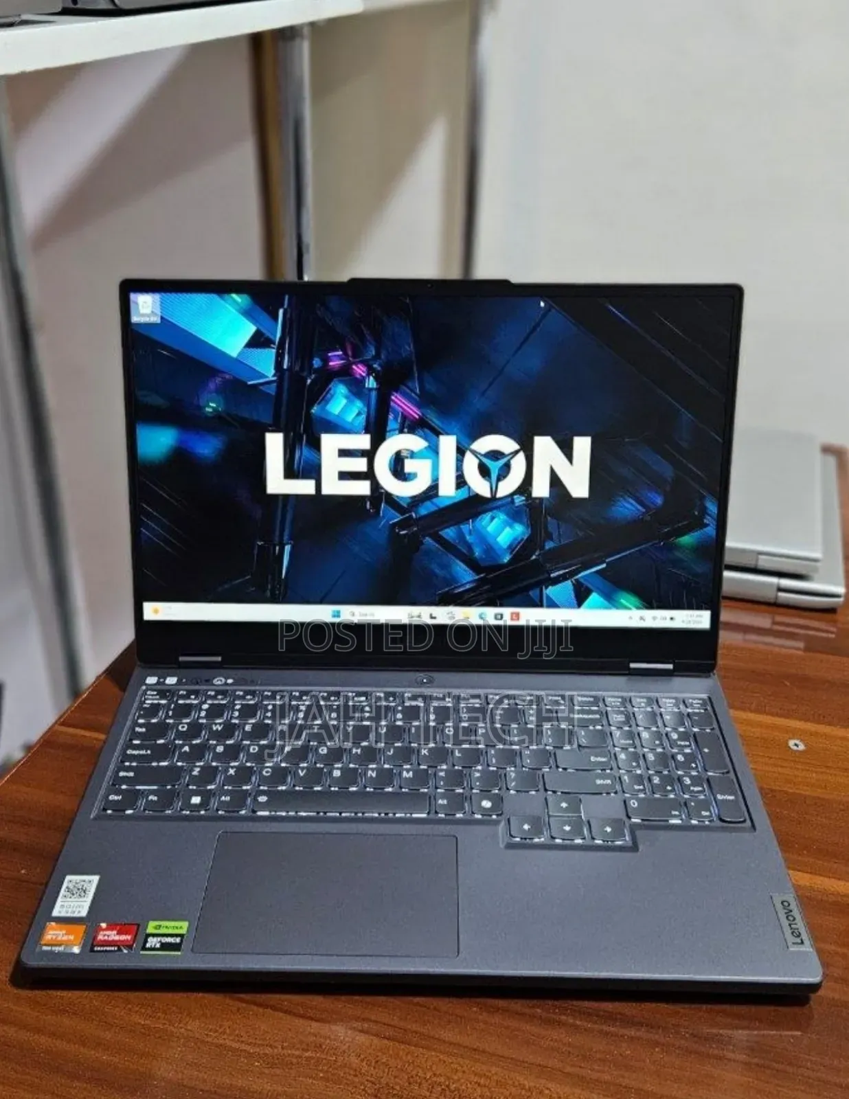 New Laptop Lenovo Legion 5 16GB AMD Ryzen 7 SSD 512GB