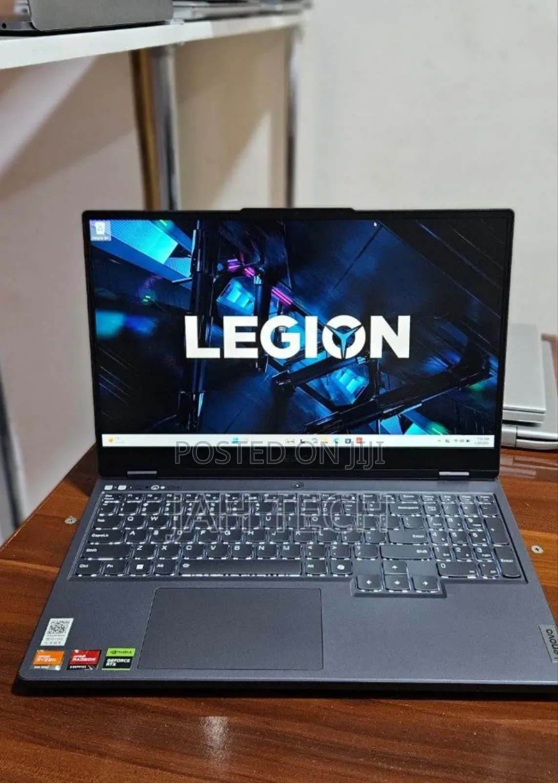 New Laptop Lenovo Legion 5 16GB AMD Ryzen 7 SSD 512GB