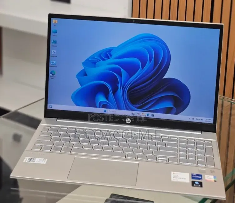 New Laptop HP 16GB Intel Core i7 SSD 512GB
