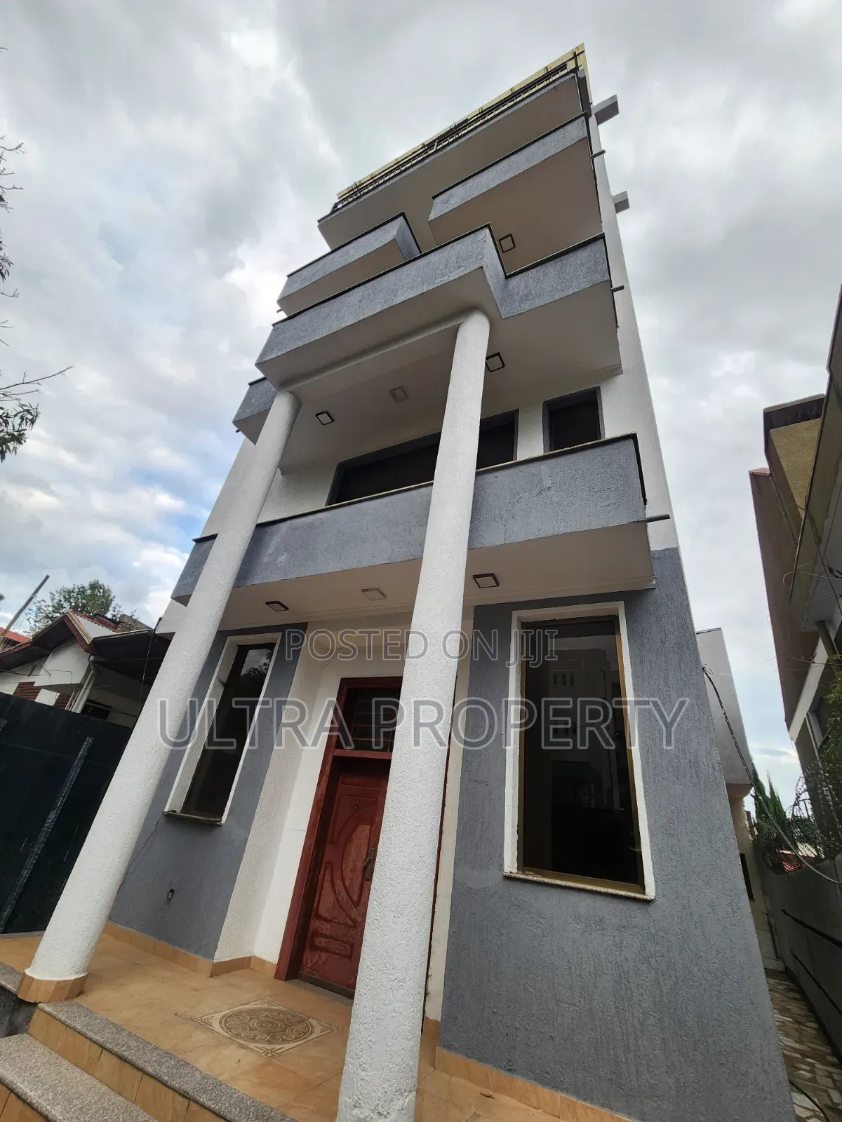 6bdrm House in Bole for rent