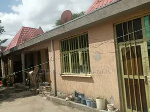 Furnished 6bdrm House in Dukam, West Shewa for sale