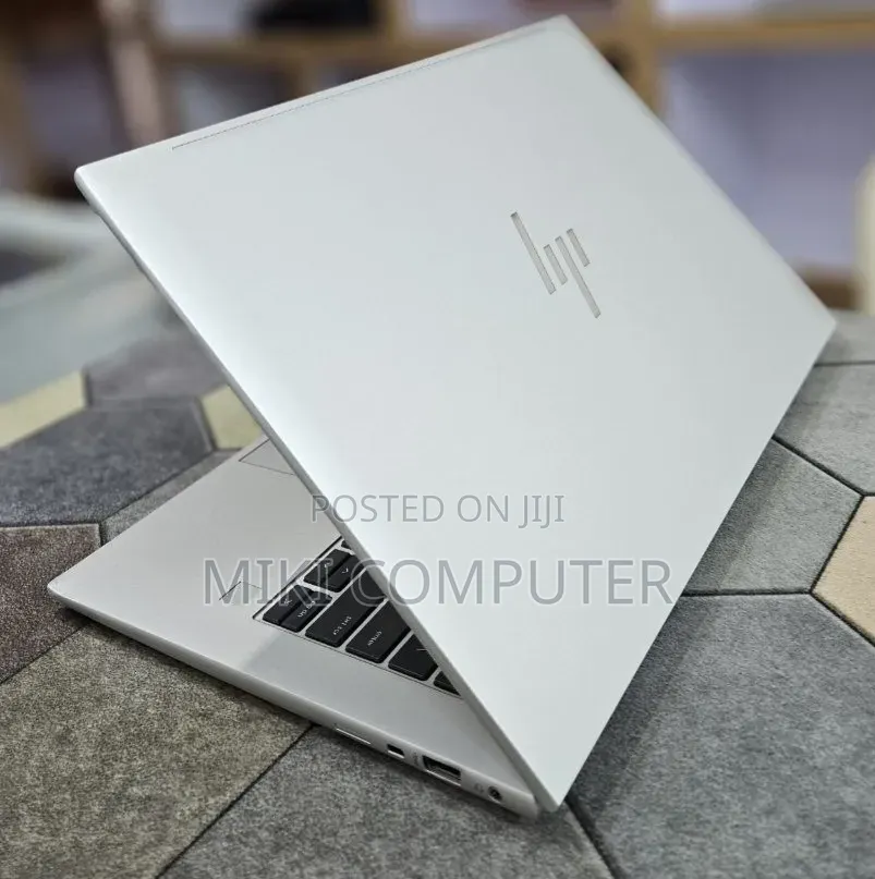 New Laptop HP EliteBook 840 G9 16GB Intel Core i7 SSD 512GB