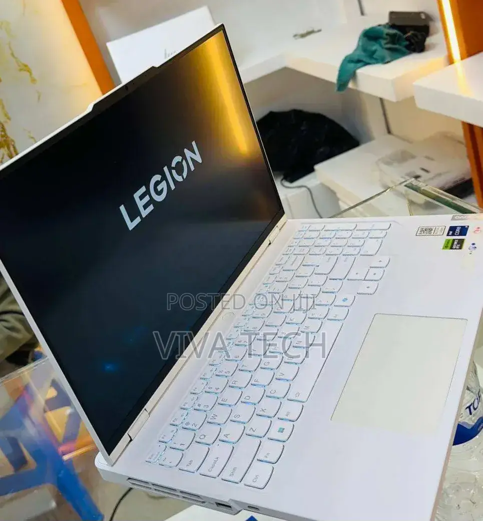 New Laptop Lenovo Legion 5 16GB Intel Core i9 SSD 512GB