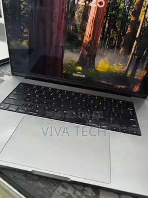 New Laptop Apple MacBook Pro M1 32GB Apple M1 Pro SSD 1T
