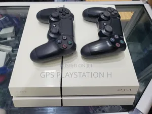 Playstation 4 Jealbreak Dubai Ps4 With Full Accessories