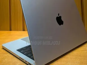 New Laptop Apple MacBook Pro M1 32GB Apple M1 Pro SSD 512GB