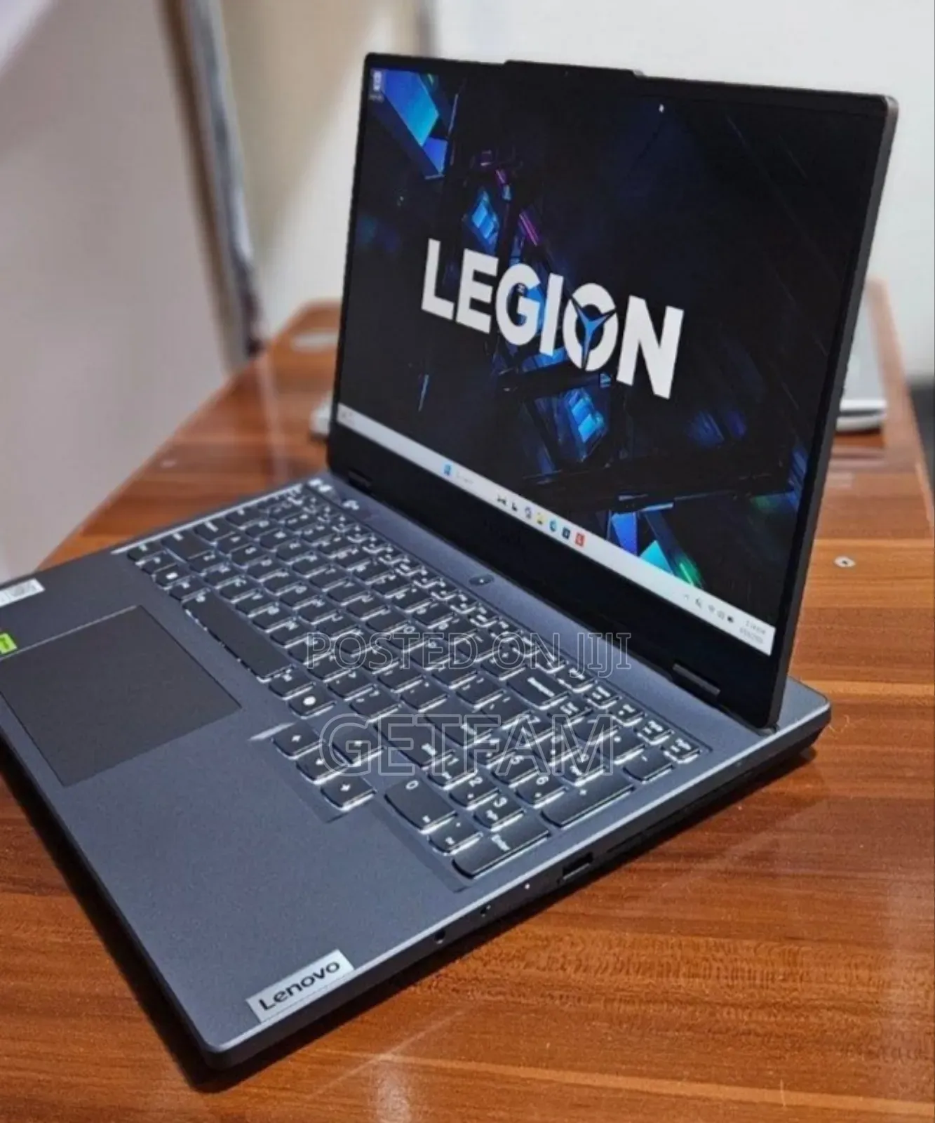 New Laptop Lenovo Legion Slim 5 16GB AMD Ryzen 7 SSD 512GB
