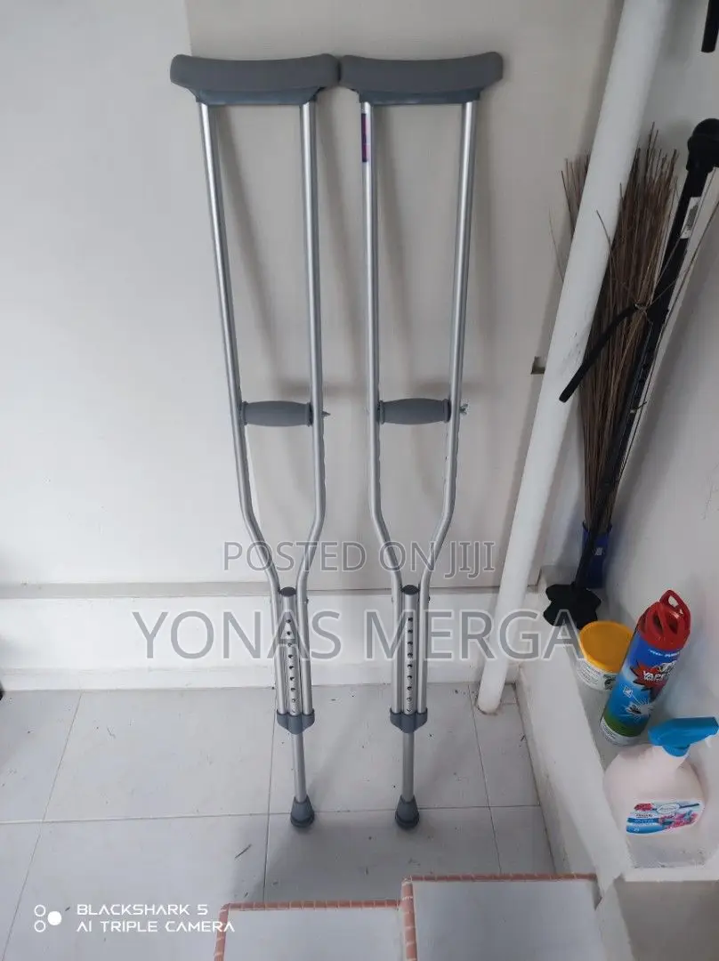 Aluminum Axillary Crutch - Adult - 62-70 in - Weight Capacity