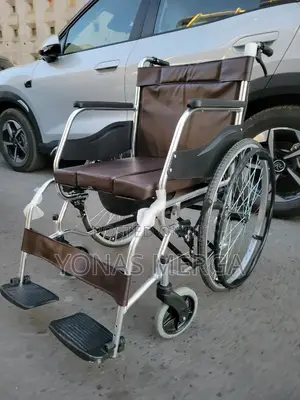 Toilet Standard Wheelchair for Fracture (Broken) Leg