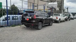 Toyota Land Cruiser 2020 Burgundy
