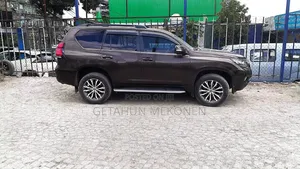 Toyota Land Cruiser 2020 Burgundy