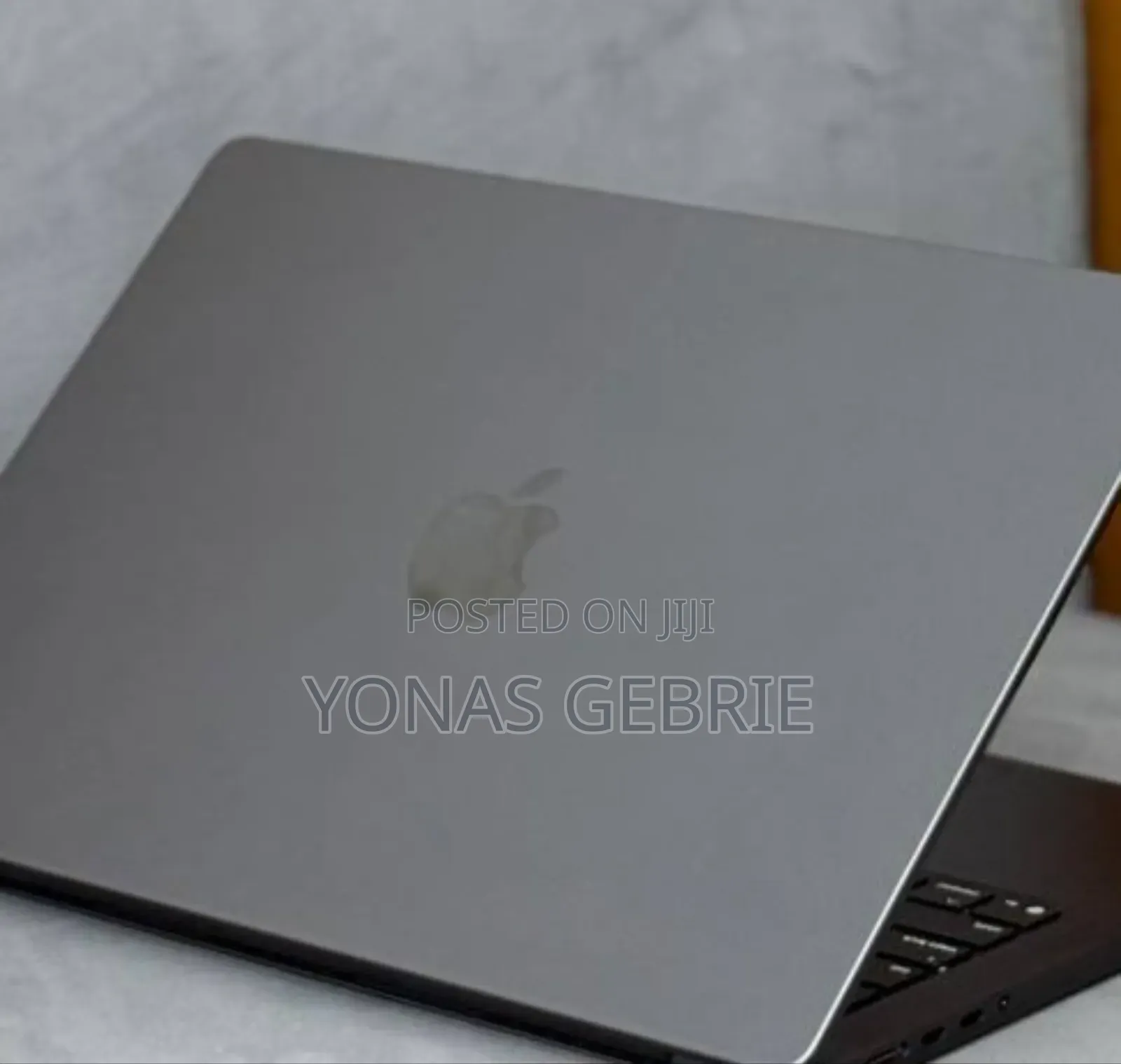 New Laptop Apple MacBook 16GB Apple M5 Pro SSD 512GB