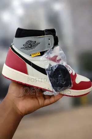 “Nike Air Jordan 1 Retro High Og Style – White/Red/Black Sneakers”
